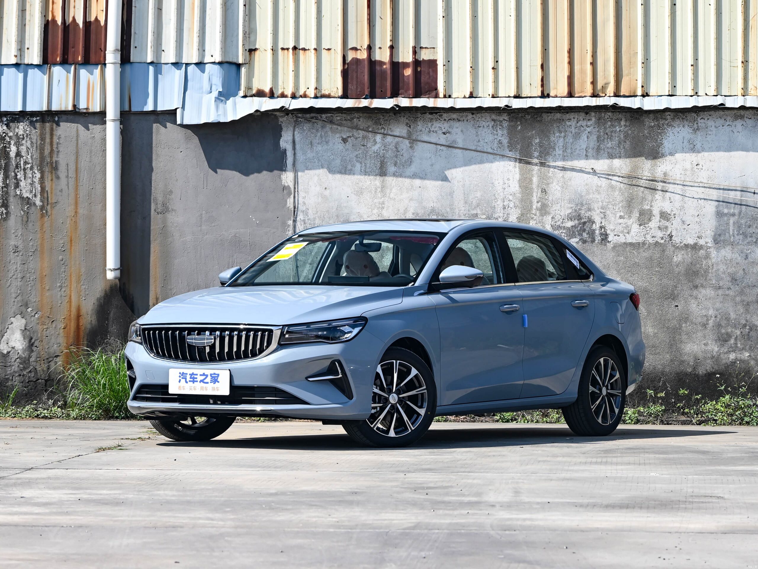 Geely Emgrand 2025 IV поколения 1.5L CVT — кузов, фото 2