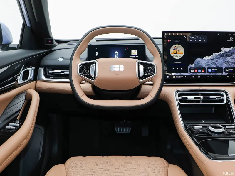 Geely Galaxy A7 — передняя панель и мультимедиа, фото 2