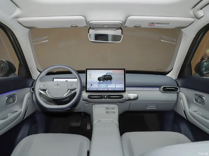 Leapmotor A10 — передняя панель и мультимедиа, фото 1