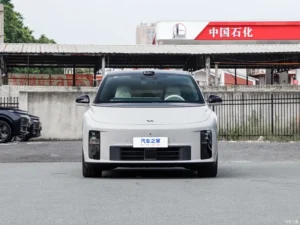 Li Auto i6 — вид спереди