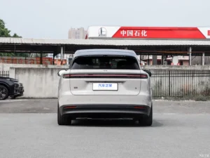 Li Auto i6 — вид сзади