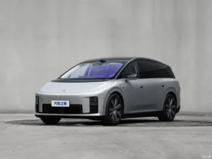 Li Auto i8 — передний ракурс слева