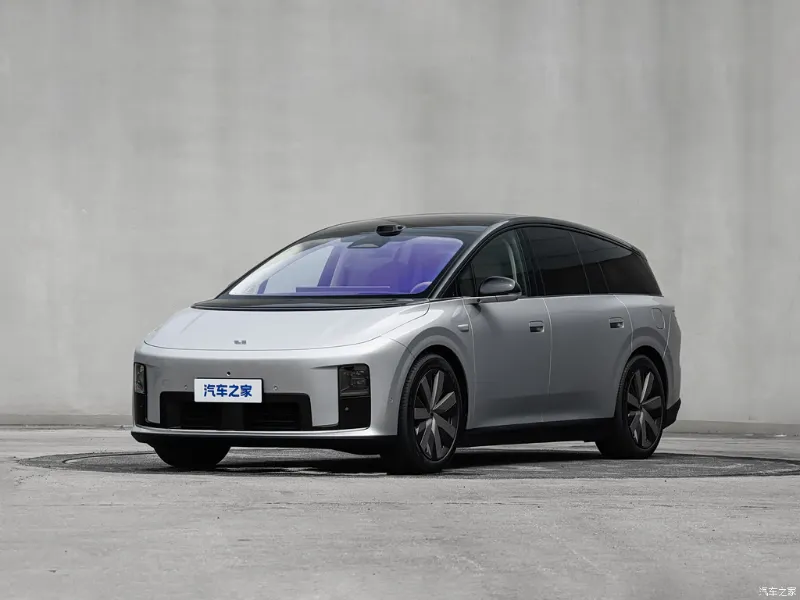 Li Auto i8 — передний ракурс слева