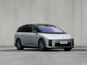 Li Auto i8 — передний ракурс справа