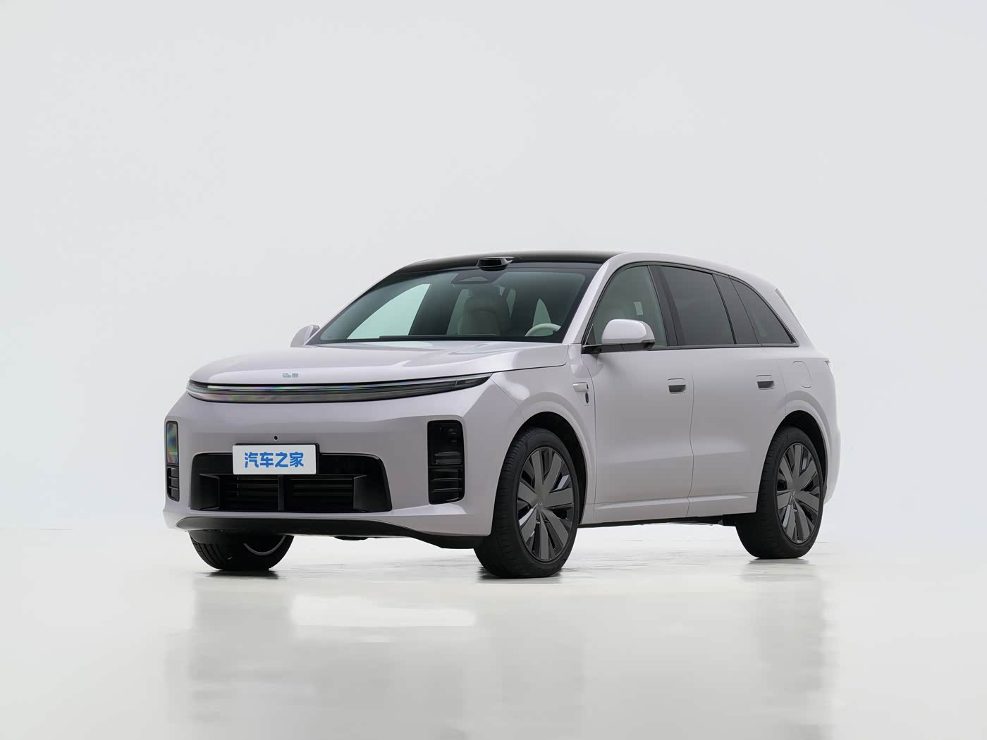 Li Auto L6 — передний ракурс слева