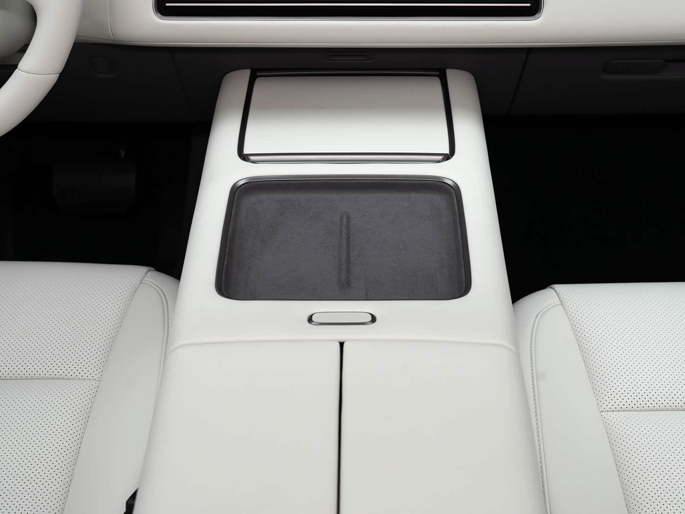Li Auto L6 — мультимедиа и центральная консоль