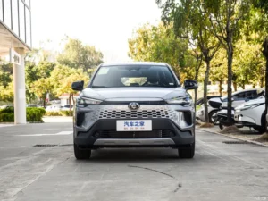 Toyota Corolla Cross — вид спереди